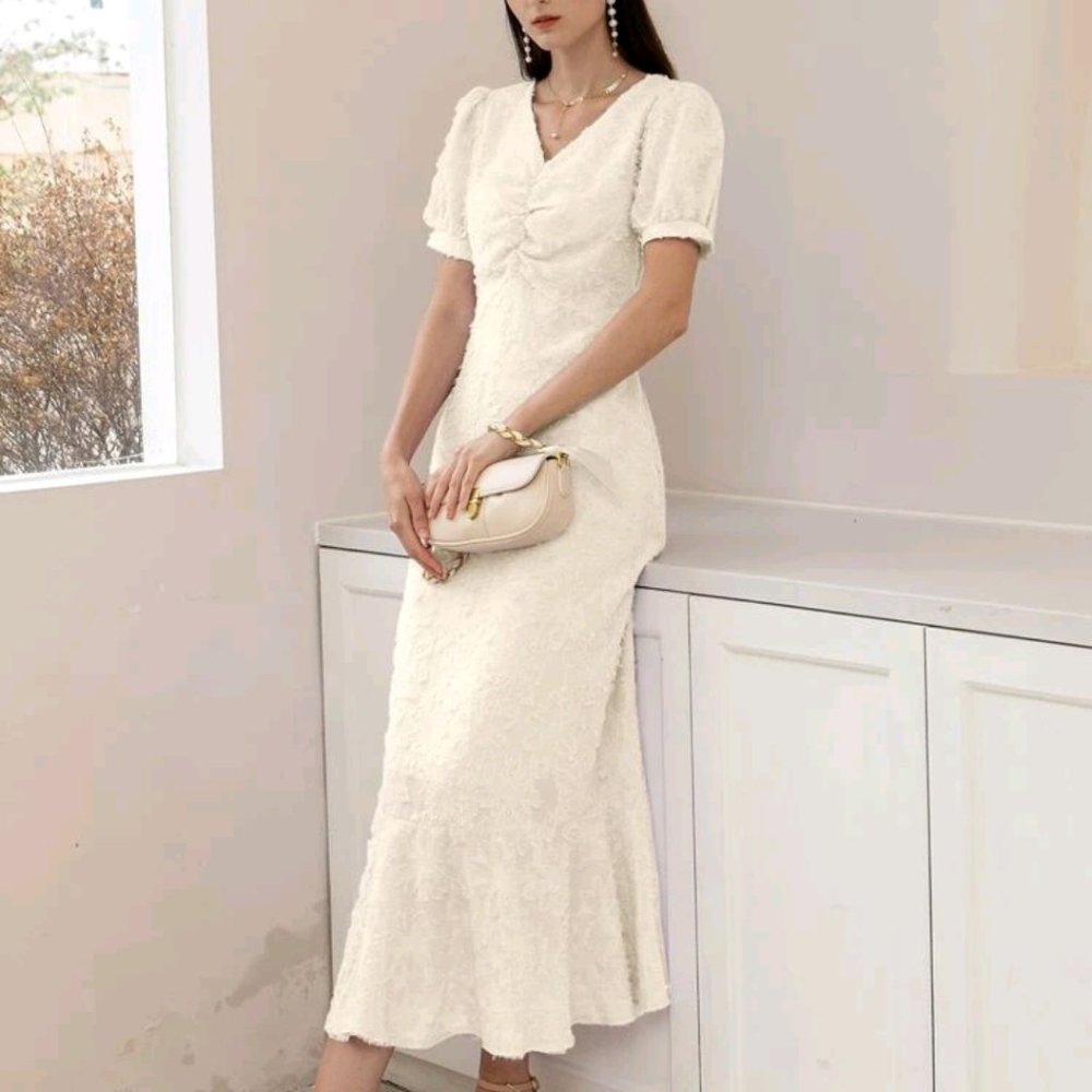Shein Ivory White Mermaid Runched Maxi Dress - Size Medium